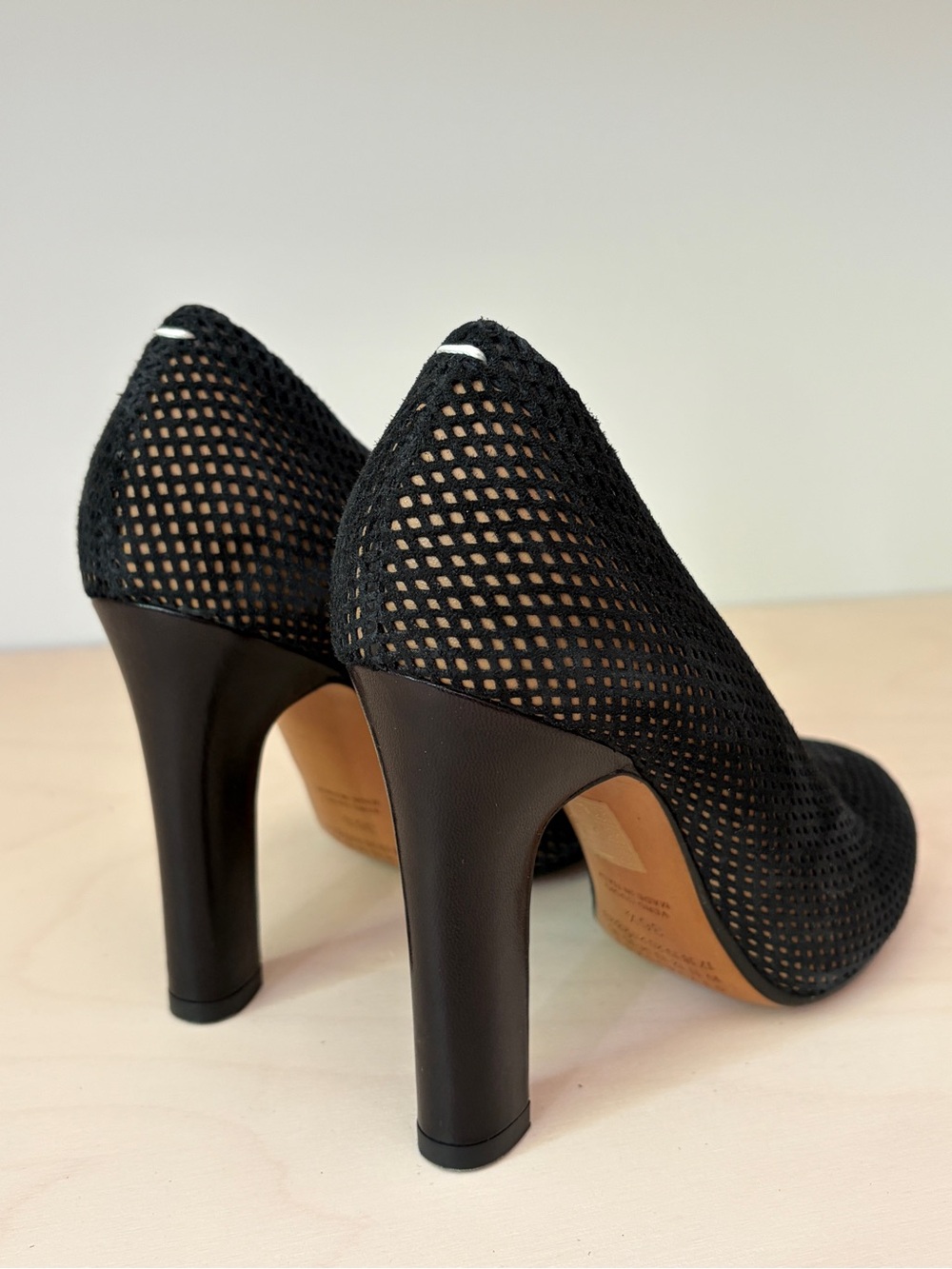Maison Martin Margiela Fishnet Trompe L’Oeil Round-Toe Suede Pump 36.5 - Picture 10 of 14